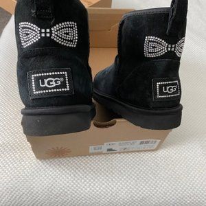 Ugg Classic Mini Crystal Bow